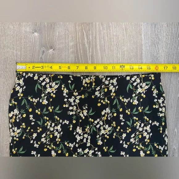 Jules & Leopold Black Stretch Floral Pencil Skirt | Size L - Picture 7 of 7